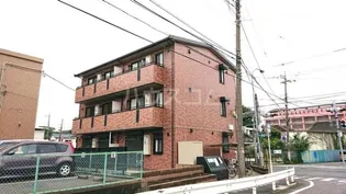 Angela【2階】の外観