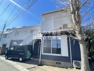 ドミトリー久地【1階】の外観