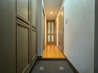 ユーザンコート【2階】の玄関