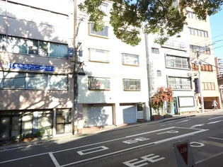 山口ビル【3階】の外観