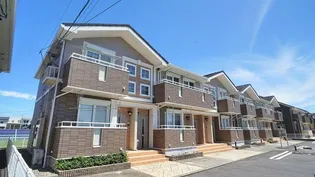 Y Y LILY B棟の画像