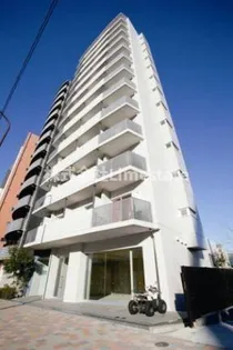 コンシェリア西新宿【4階】の外観