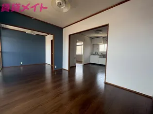 生桑台ハイツ【2階】の居間
