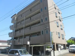 メゾンルノアールの画像