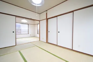 ファーストマンション【1階】の内装