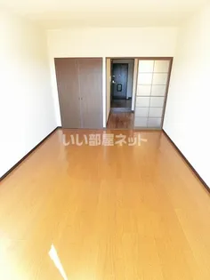 ロイヤル江戸橋【5階】の内装