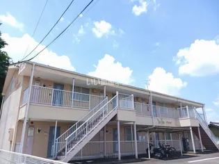 SurplusIIプラウダ【2階】の外観