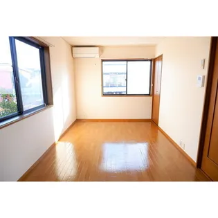 ソルジェンテ【2階】の居間