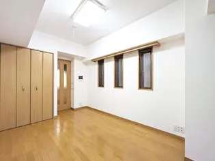 メインステージ青山【1階】の外観