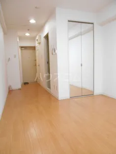 ヴェルドミール清和【3階】の居間