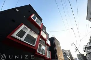 北海道札幌市豊平区美園一条2【アパート】の外観