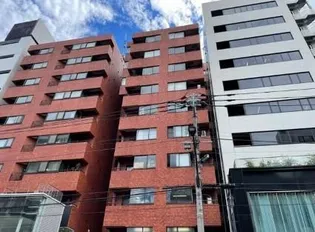 南青山ユニハイツ【7階】の外観