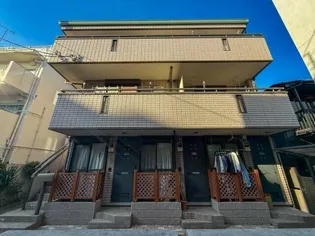 東京都港区南青山2【マンション】の外観