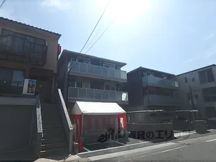 太秦レジデンスE棟【1階】の外観