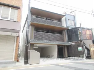 PourToujours東福寺【3階】の外観