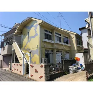 ルミネ代官の外観