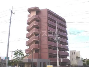 中今泉ヴィラージュマンション【1階】の外観