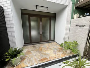 メゾンブーシェの画像