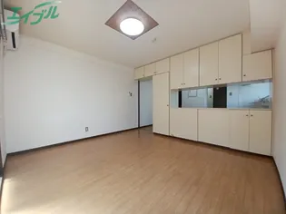 メゾンスイリュウ【4階】の居間