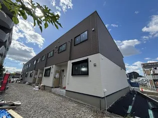 Rock Shield【2階】の外観