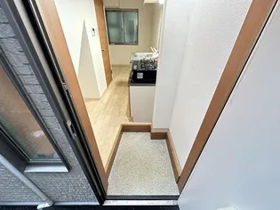 カリブ海老園【1階】の玄関