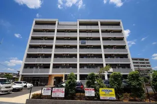 アバンツァートの画像