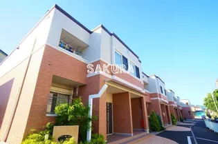 ST FIELD横濱泉セントフィールドの画像