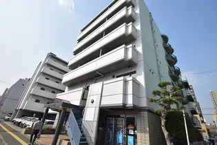 ラポール小町【5階】の外観