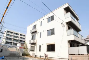 シャーメゾン凛の画像