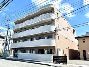 クラージュの外観