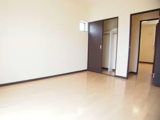 ル・シェルブルー【1階】の内装