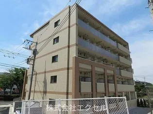 東京都多摩市和田【マンション】の外観