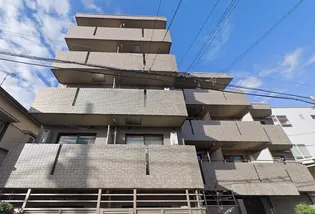 東京都新宿区西落合1【マンション】の外観