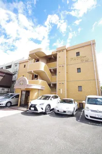 アルファー中島【3階】の外観