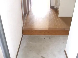 トーヨーハイム【1階】の玄関