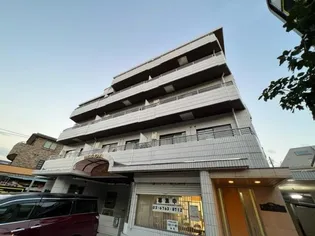 若尾レジデンス【4階】の外観
