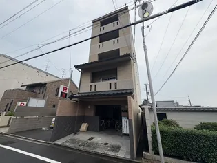 ラルゴ仁王門の画像
