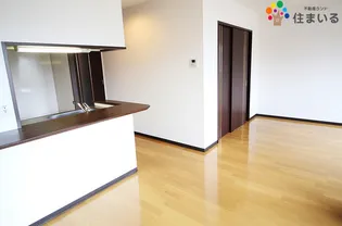 愛知県愛知郡東郷町大字春木字勘右エ門新田【マンション】の外観