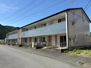 兵庫県宍粟市山崎町鶴木【アパート】の外観