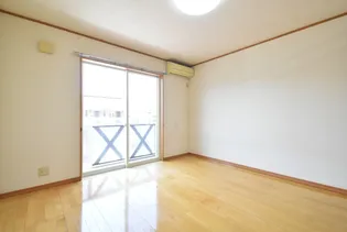 フェヴァリー C【2階】の居間