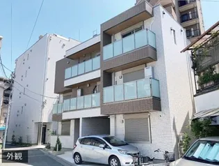 プラザN.J.B【1階】の外観