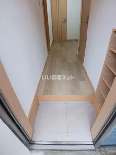 シャルマンアイ【2階】の玄関