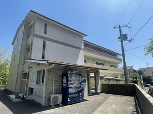 ホワイトハイムKAGAMIISHI【3階】の外観