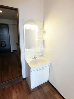 ロイヤル江戸橋【3階】の内装