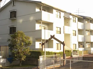 富雄サンパレスII号館の画像