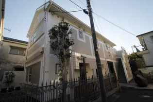 リューズハイムA館【1階】の外観