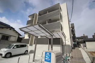 シャインライズ楽々園【1階】の外観