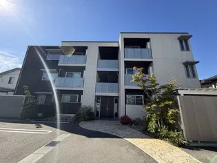 クレスティークの画像