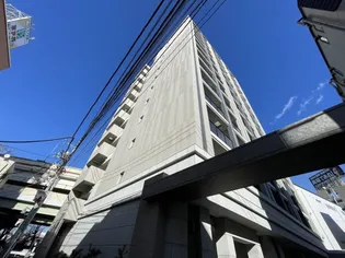 東京都杉並区下高井戸1【マンション】の外観