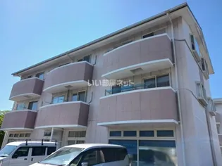 ニューメルヘンタムラ【3階】の外観